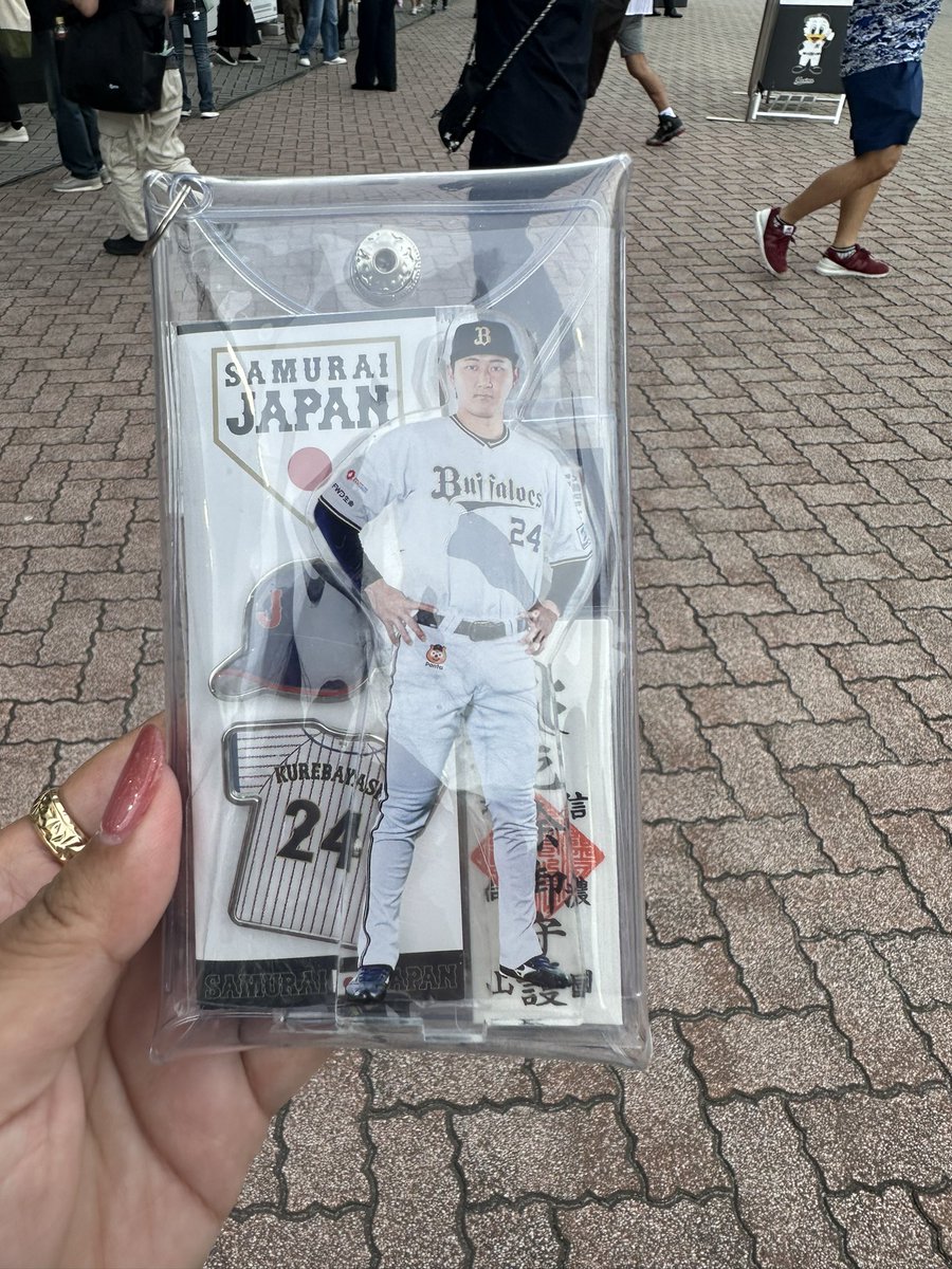 みかりん tweet media