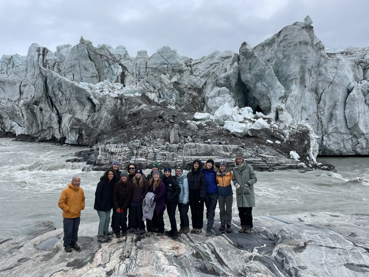 Eliza Cook tweet media