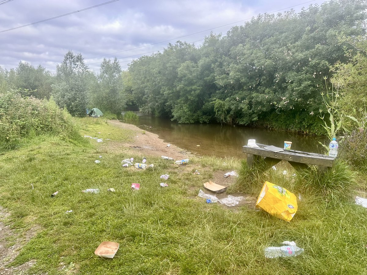 BeidaiheBirder's tweet photo. The joys of having nature on your doorstep when the sun comes out..
Every f’kn night and all along the river. 🤬 https://t.co/3o3jYsX2F6