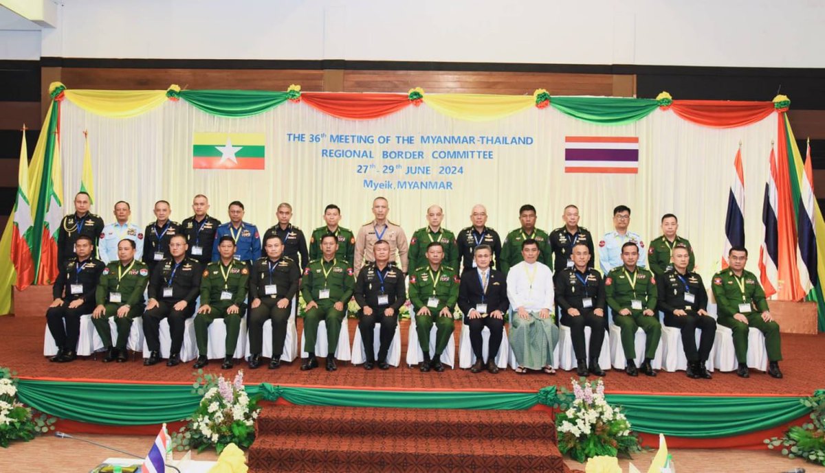 irrawaddymedia's tweet photo. နယ်စပ် တရားဥပဒေစိုးမိုးရေး ထိုင်း- မြန်မာ စစ်တပ် ဆွေးနွေး
ဓာတ်ပုံ- CINCDS
#WhatsHappeningInMyanmar
#RejectMilitaryCoup
စာဖတ်သူများ၏ ပံ့ပိုးမှုက ပြည်သူများ လိုအပ်နေသည့် အကောင်းဆုံးနှင့် အရည်အသွေးမီ သတင်းများကို ဖော်ပြစေနိုင်မည်။
Support The Irrawaddy: https://t.co/eBddS75fE8 https://t.co/F15sd123Aj