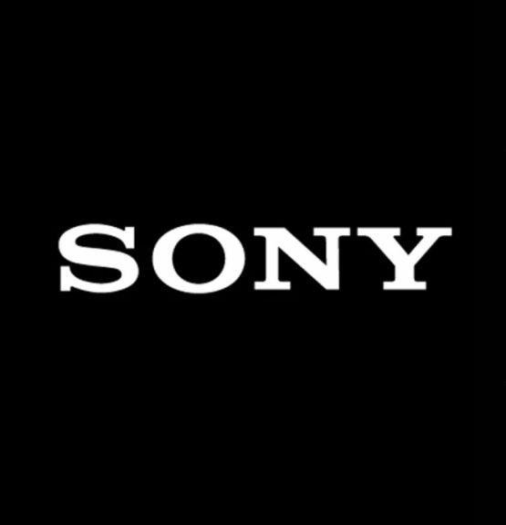 hdnumerique's tweet photo. 🚨 Alerte : #Sony arrêterait la production de disques #Bluray pour le grand public ⁉️
➡️➡️https://t.co/BuA9XpqtPr
🤔 Et bien non, ne paniquez pas ! 📀 On parle des #BDR & #BDRE à graver à la maison... Et c'est une restructuration, pas un abandon.
😅😅Donc ce n'est en rien un coup d'arrêt pour les éditions #Bluray et #4K #UltraHDBluray ...🎉