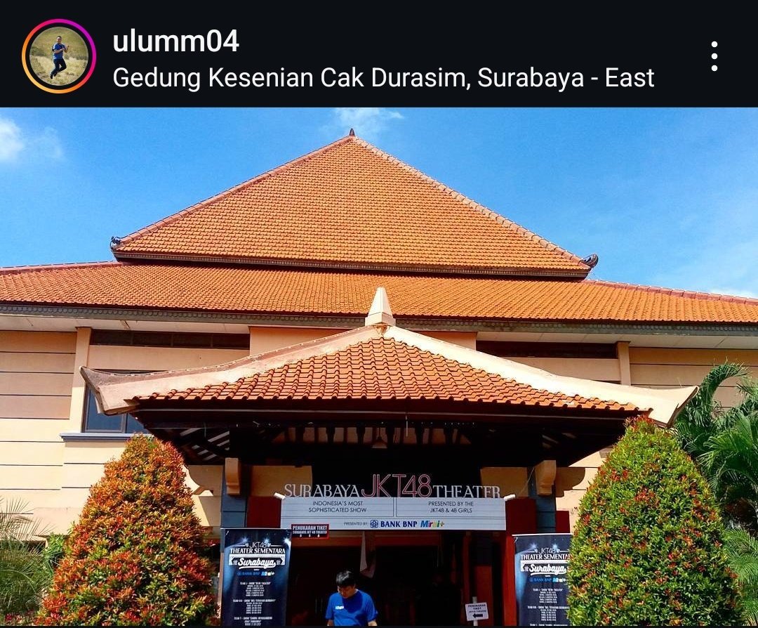 ulumm04's tweet photo. Setelah 8 tahun 🤣 #JKT48TeaterSementara24 
#JKT48TeaterSementaraSBY https://t.co/uvYzmdykc1