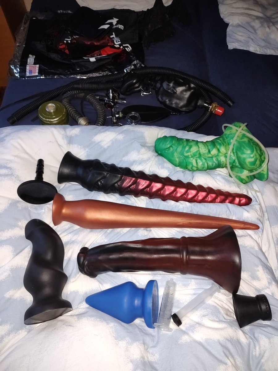 FFFreakB (@fffreakb) on Twitter photo ..., dass man nach dem Spielen immer aufräumen muss. :-( <a href="/ToppedToys/">Topped Toys</a> <a href="/bad_dragon/">Bad Dragon</a> <a href="/SquarePegToys/">SquarePegToys</a> #slink #orabas #asmodeus #hilt #flint #grip ..., dass man nach dem Spielen immer aufräumen muss. :-( <a href="/ToppedToys/">Topped Toys</a> <a href="/bad_dragon/">Bad Dragon</a> <a href="/SquarePegToys/">SquarePegToys</a> #slink #orabas #asmodeus #hilt #flint #grip
