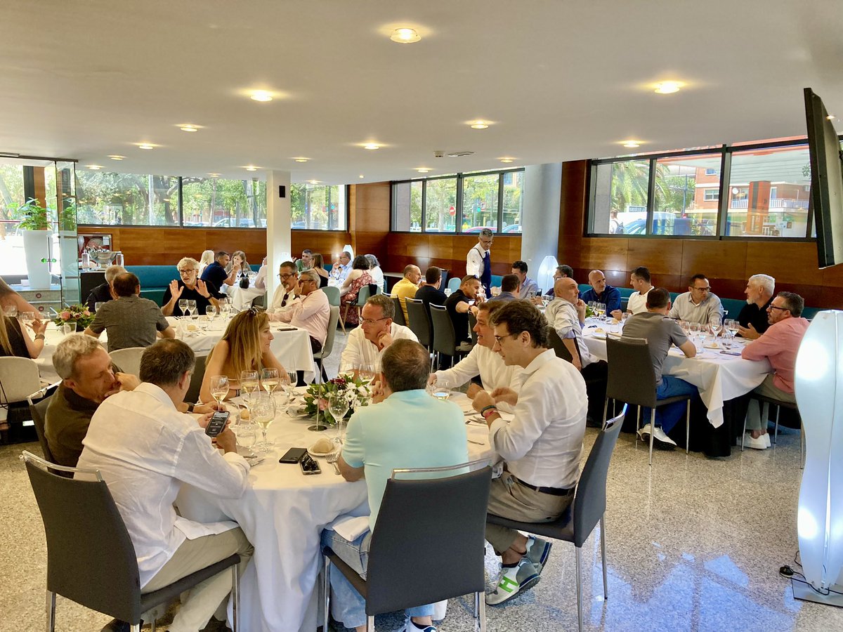 CE RUNNERS RIO TURIA tweet media