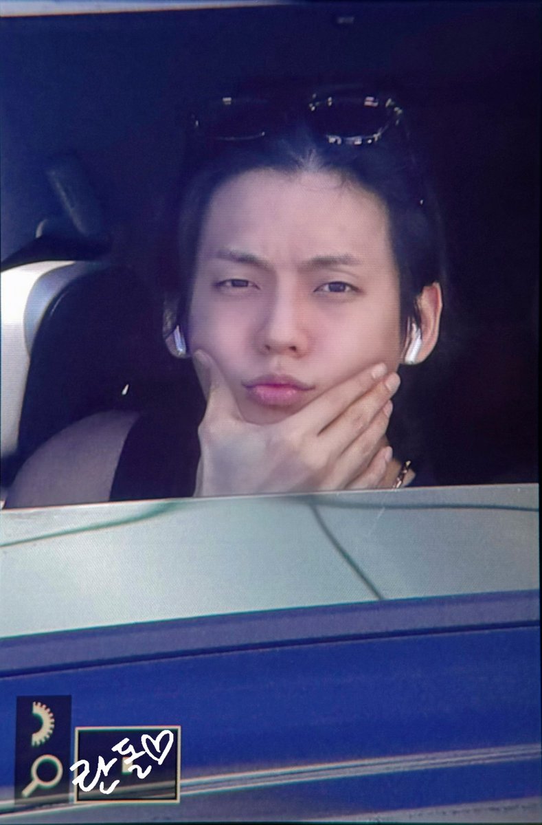 240630 인천 프리뷰

🍞

#비투비 #이민혁 #허타 #허타람찌
#BTOB #HUTA <a href="/btob2mh/">HUTA</a>