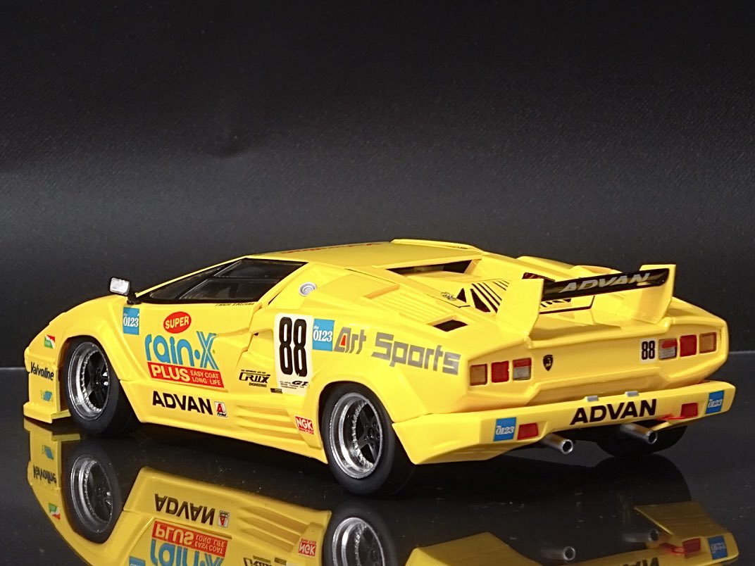 13NAspiration's tweet image. 延長期間でギリギリ完成！

フジミ1/24
アートレインXカウンタックJGTC'94

フジミのキットをベースに1994年のJGTC
初戦仕様を再現
ずっと製作を考えてたので、この機会に完成できて満足です♪
改めてmatsuさん素敵な企画ありがとうございました！

製作詳細はリプへ

 #2mgandini
 #2mgandini延長戦