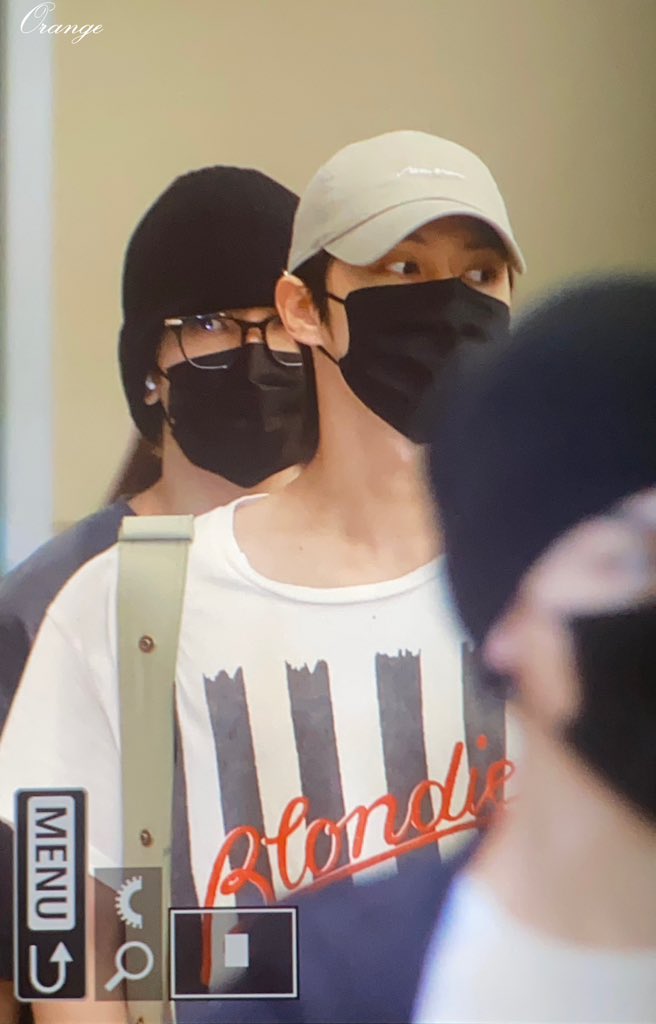 240630
도착

#wonhui #佑灰 #ウォヌジュン #원휘 #원우 #준 #SEVENTEEN #세븐틴
