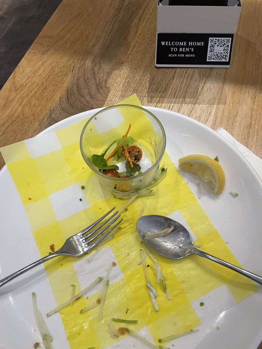 SiO2h8er's tweet image. #devoured