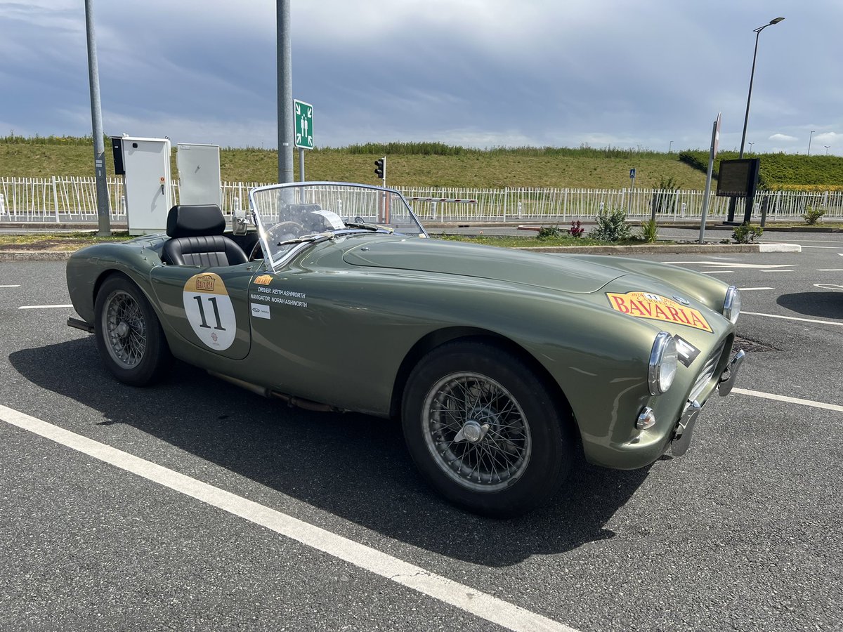 What a spot on my way back yesterday! Well used and full of dead bugs! <a href="/thespafixer/">Steven Sykes</a> <a href="/v8oholic/">Steve </a> <a href="/motoringguruUK/">Motoring Guru🧢</a>