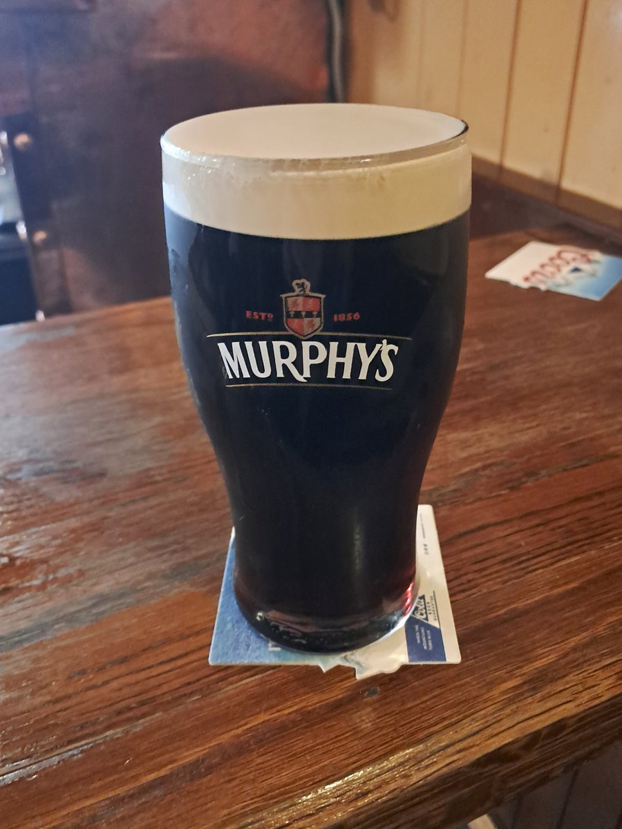 dublin_damo's tweet photo. I'm calling this one for Beamish, the coffee notes do it for me, indeed a good pint of Beamish in Cork is also a superior stout to Guinness. https://t.co/ioUO1xxSom