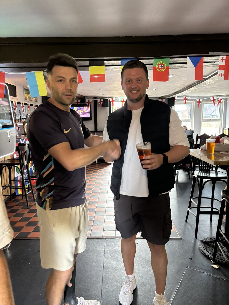 Matt Britton (@matt_britton23) on Twitter photo First new signing for <a href="/PucklechurchFc/">Pucklechurch FC</a> ressies <a href="/Zac1Hallett/">Zac</a>
Come back at 5pm for the next 👀
<a href="/DavePat12522667/">Dave Paterson</a> First new signing for <a href="/PucklechurchFc/">Pucklechurch FC</a> ressies <a href="/Zac1Hallett/">Zac</a>
Come back at 5pm for the next 👀
<a href="/DavePat12522667/">Dave Paterson</a>