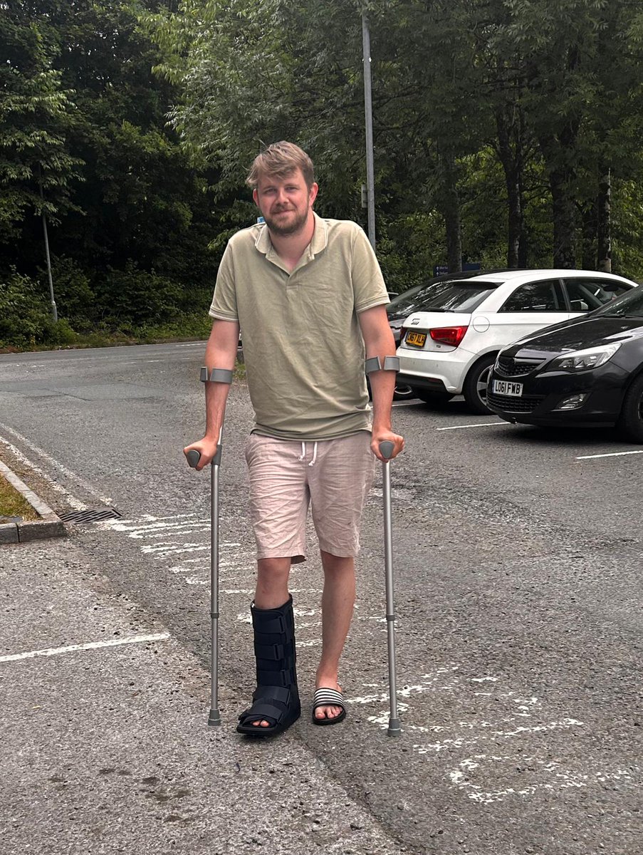 Jon Langston tweet media