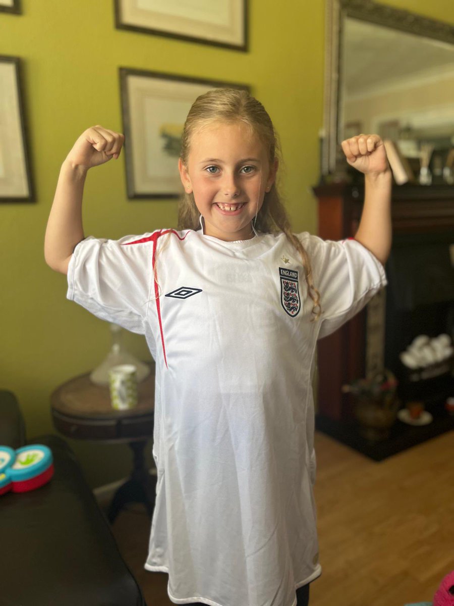 JF_Munroe's tweet photo. Lily 
#SSNThreeLions https://t.co/HueGrlDC45