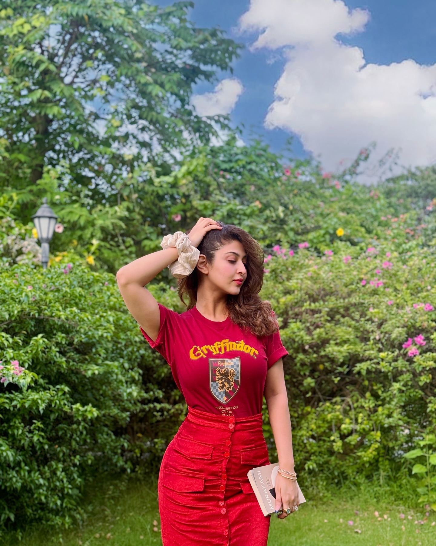 GRU2Bd3aEAAJ288?format=jpg&name=large