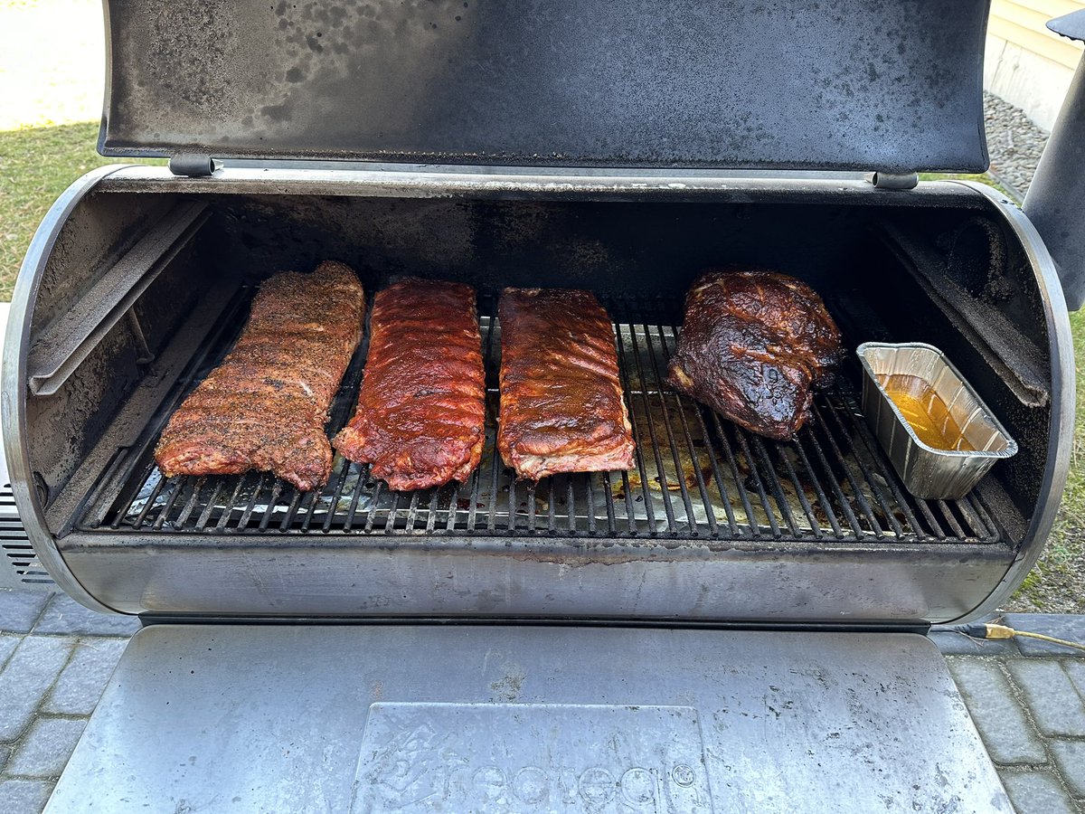 Terry M. Smith tweet media