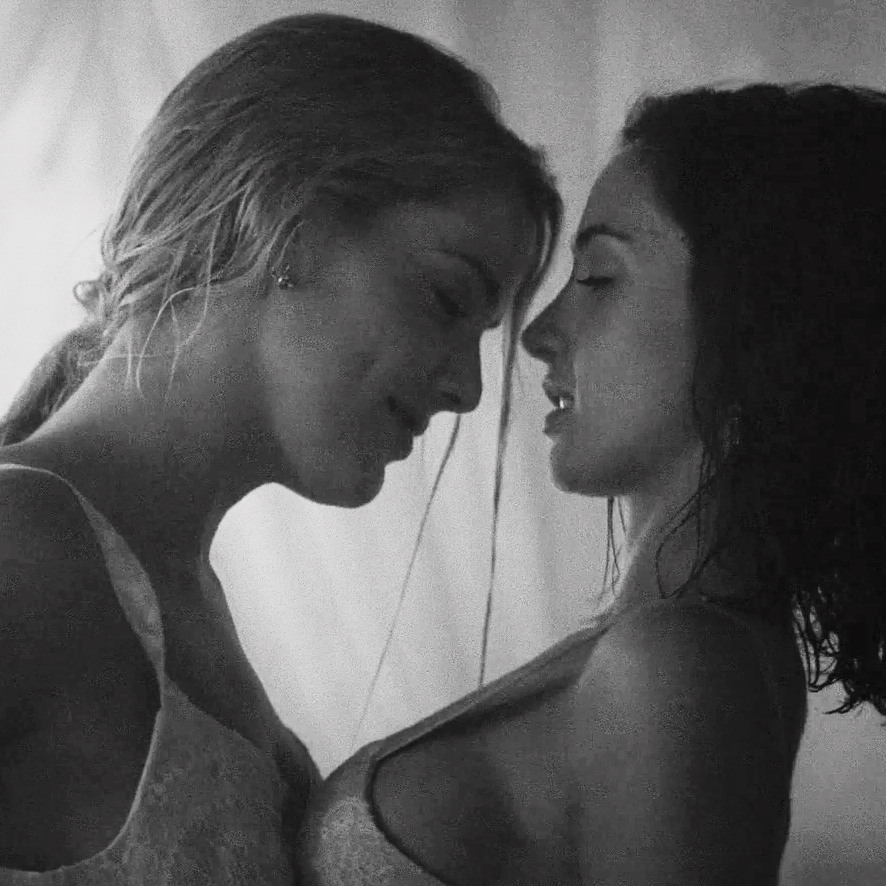 best of itzane tweet media