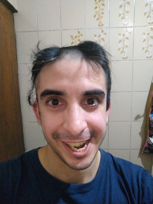 El descenso a la locura es abrumador. https://t.co/bzksSTNuaK<a href="/tag/vivalalibertadcarajo"class="tags"><span>#vivalalibertadcarajo</span></a>