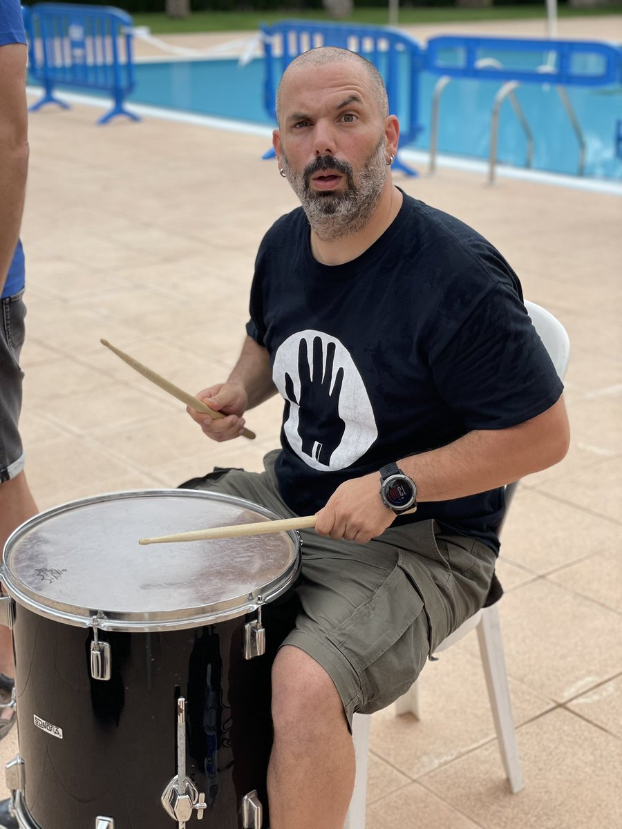 EIC_M86's tweet photo. Final del Trofeo y celebración al conseguir el primer puesto en la categoría alevin!!!🏆 y David Bellon como MVP

Han sido cuatro días muy bonitos de competición y convivencia de tod@s en este apasionado deporte del waterpolo. 

Gracias Wp kids Elche por hacerlo posible https://t.co/IRBkQnD5Va