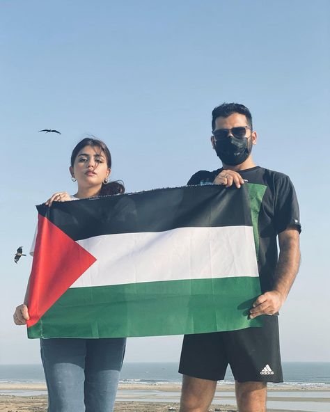 xyzveiws's tweet photo. Repost if you support PALESTINE https://t.co/qEkUV4OaqY