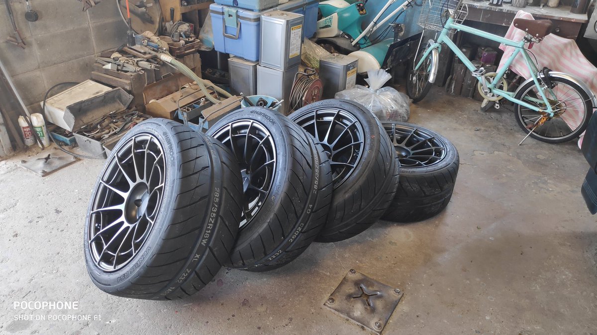 285/35r18 HANKOOK Ventus RS-4 18インチ 10.5J+23 ENKEI NT03RR