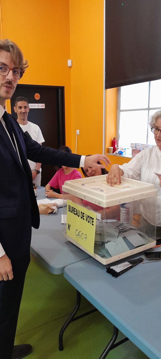 AmMalinconi's tweet photo. A voté ! 🇫🇷
En ce dimanche, n'oubliez pas de faire votre devoir de citoyen 🌞 https://t.co/lIy9oskiIm