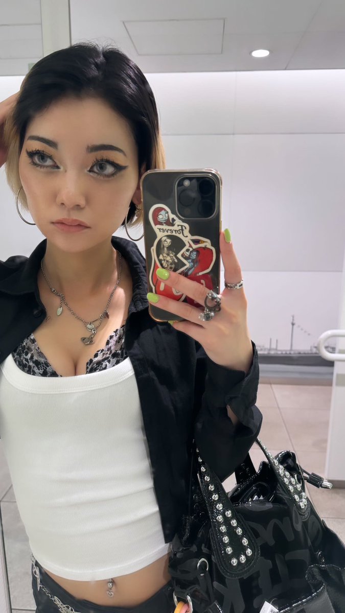 Anju tweet media
