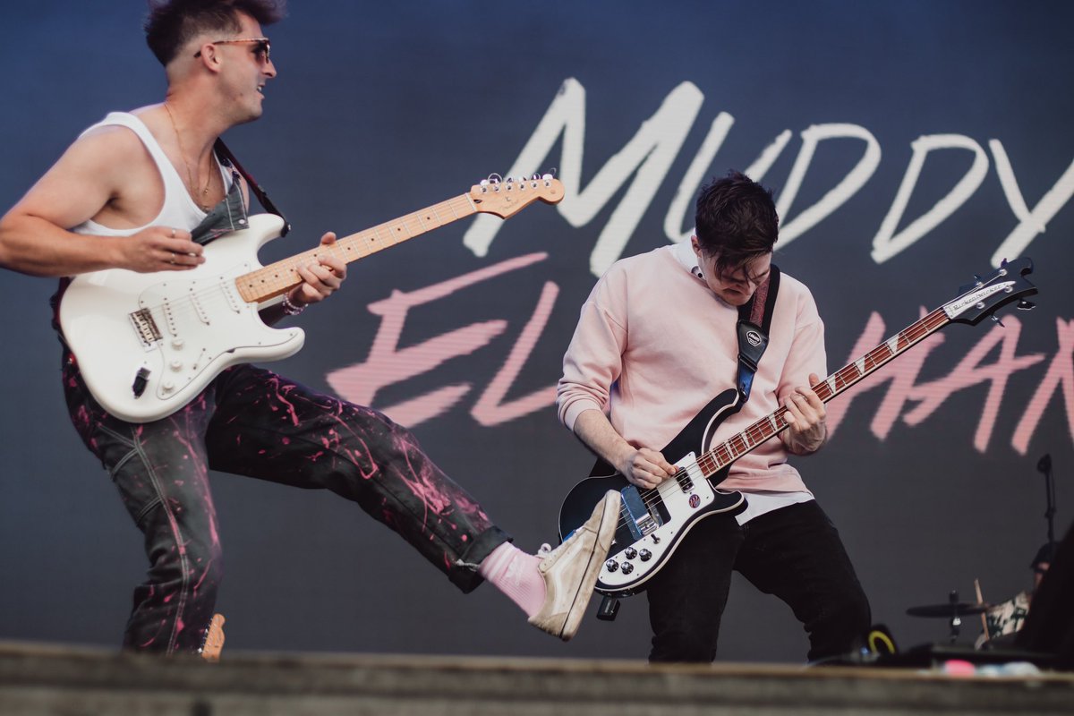 ElephantMuddy's tweet photo. STIRLING. That was absolutely insane. 

Thanks for making our Scotland debut so special. A massive thank you to @SmmrSessions for putting it on and for looking after us!

And to @Busted @thedarkness and SOAP for absolutely smashing it out the park! 

Scotland we will be back!🏴󠁧󠁢󠁳󠁣󠁴󠁿🐘 https://t.co/M6CEPxS2IJ