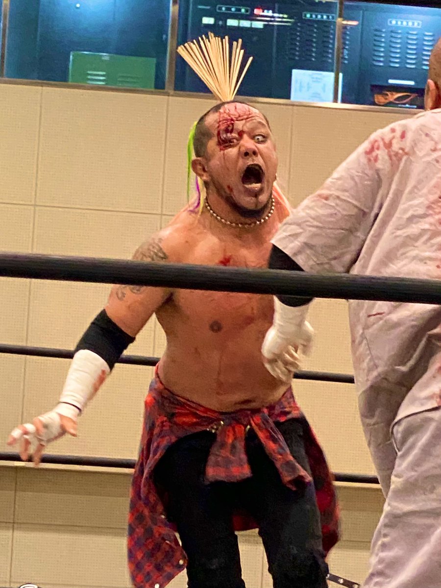 見事に竹串が刺さっておる🤩 #葛西純 #pw_freedoms