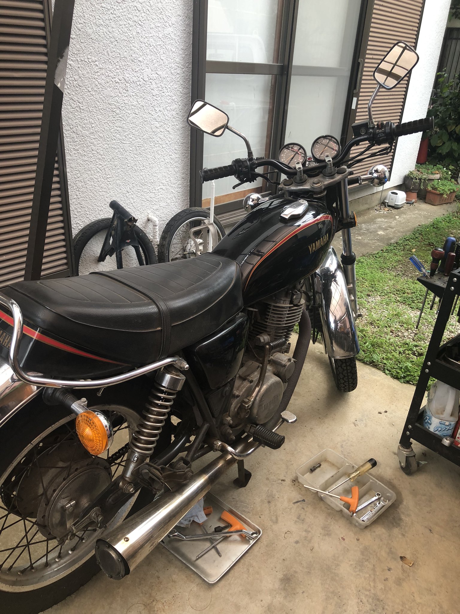 ヤマハ SR400 純正マフラー 1JR 3GW ヤマハ SR400 純正マフラー 1JR