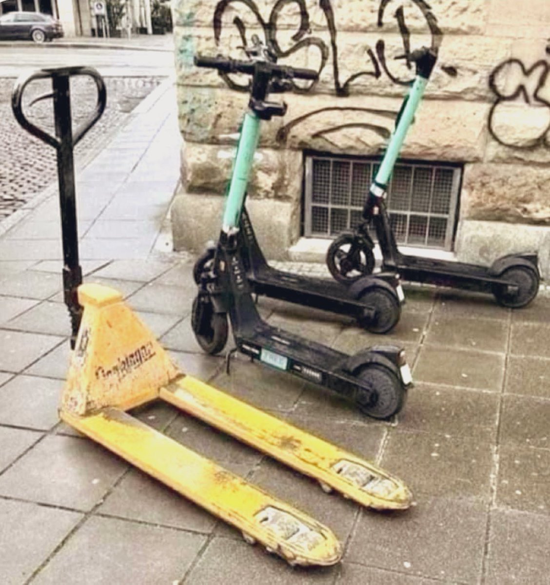 Hurrah! Finally an e-scooter designed for couples