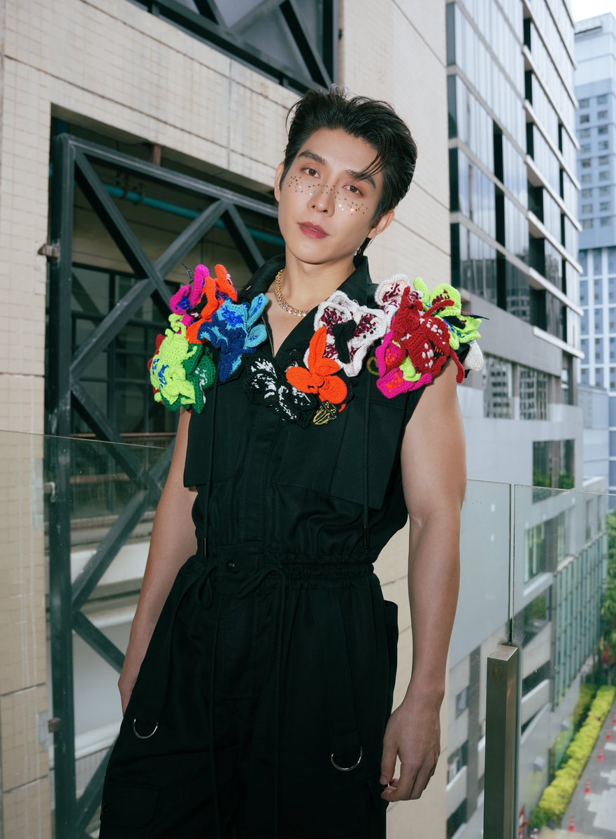 beoncloud_th's tweet photo. บาส @basvpr_ ของเรา มาในลุคใหม่ไฉไลกว่าเดิม 🧡✨

📍รับชม LIVE พลังของสีรุ้งสุดยิ่งใหญ่พร้อมกันได้ที่
🔹 Facebook : EMPORIUM EMQUARTIER
🔸 Facebook : EMSPHERE AT EM DISTRICT
🔺 Youtube : THE MALL GROUP

#LOVEPRIDEPARADExBOC
#PRIDEMONTH #EMDISTRICT #LOVEPRIDEPARADE https://t.co/okvVNoHAka