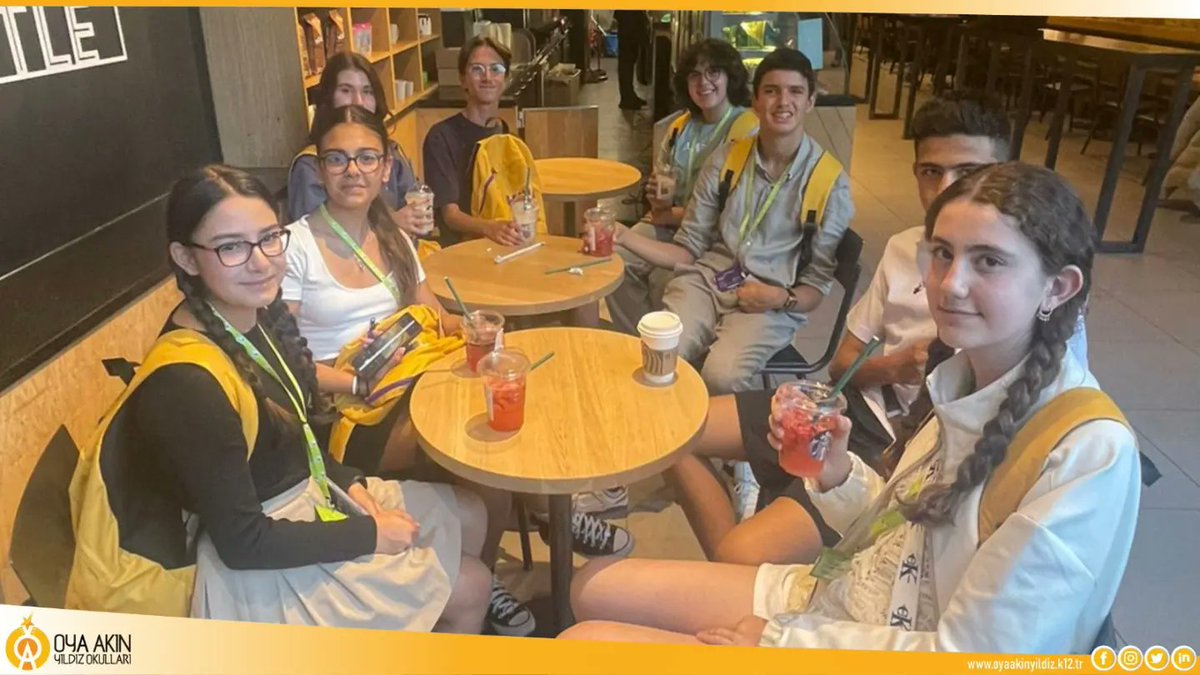 Yıldızlarımız İngiltere Yaz Okulunda 💫
Öğrencilerimiz okulların kapanmasıyla birlikte gittikleri Londra yaz okulunda güzel anılar biriktiriyor. İletişim becerilerini geliştirirken farklı kültürleride tanıma fırsatı buluyorlar.🌼