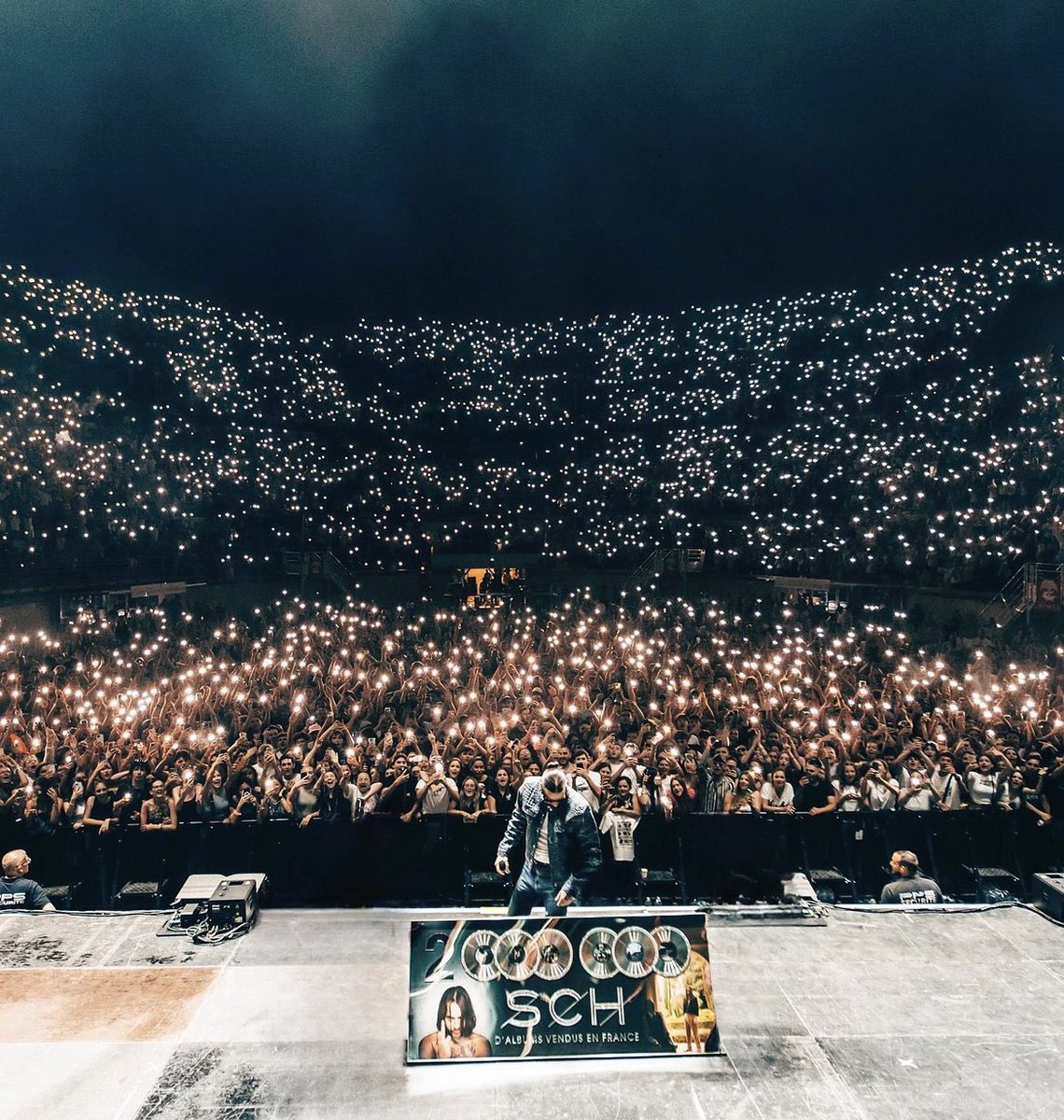 60SecondesSCH's tweet photo. 2 millions d’albums plus tard putain qu’elle est loin la maternelle https://t.co/4bKeql4qjJ
