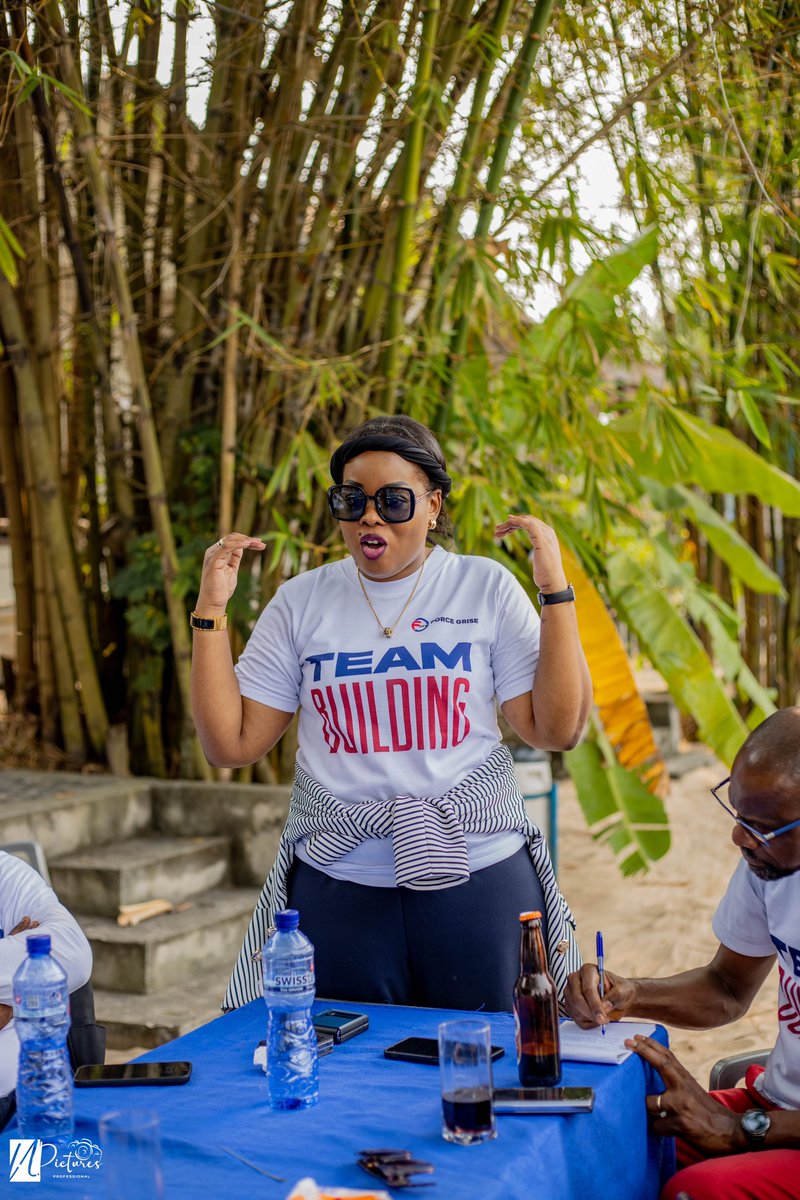 FG_dps's tweet photo. #RDC #LIPANDA64 : RÉUNION STRATÉGIQUE DES CADRES DE LA FORCE GRISE. 

LA PRÉSIDENTE @Miramwilarhe A INSISTÉ SUR LE TRAVAIL, LA LOYAUTÉ ET L’INTÉGRITÉ DANS LA GESTION DE LA CHOSE PUBLIQUE. https://t.co/wgeEb10NFx