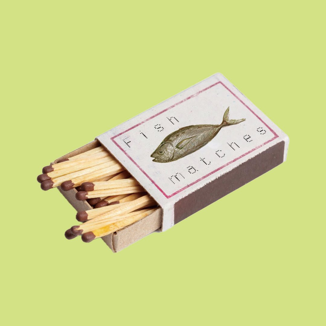 CAPSULE_TYPE's tweet photo. CAPSULE TYPE運営です🟣
第26回目のテーマは【魚×マッチ箱】です！

#CAPSULE_TYPE
#designer  #design  #graphicdesign
#fish  #matchbox  #japan  #illustrator  #art  #artwork  #artstudent #designstudent
#グラフィックデザイン
#魚 #マッチ https://t.co/wGhBzYghTr