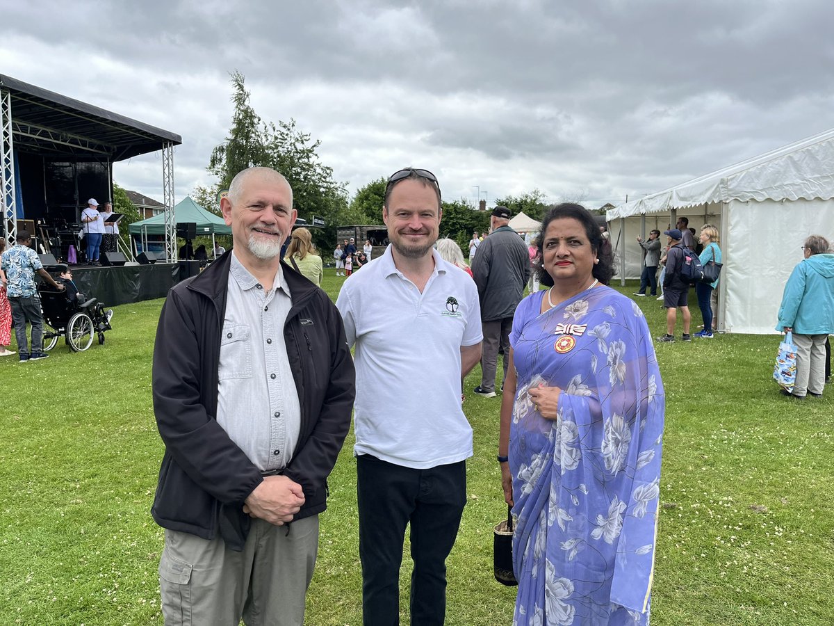Duston Fun Day has started Deputy Lieutenant, Mrs Neelam Aggarwal-Singh MBE JP <a href="/NorthantsLL/">Lord-Lieutenant Northamptonshire</a> Clerk Gary Youens &amp; Chair of DPC Cllr Paul Enright-King