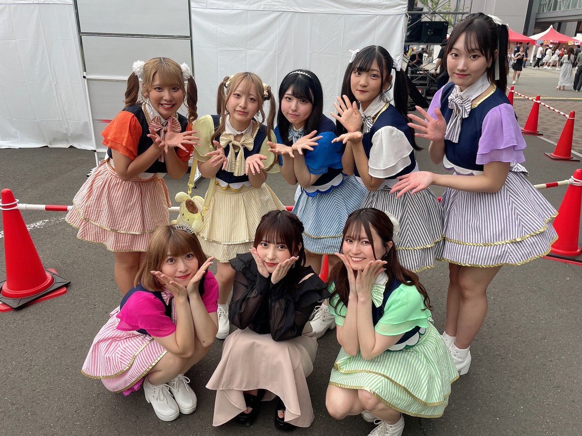 happy_livepro's tweet image. 札幌国際大学 清麗祭にて
本日MCを担当していた髙木由莉愛さんとお写真撮っていただきました！！
ありがとうございました💛

#髙木由莉愛 さん
#HAPPY少女♪