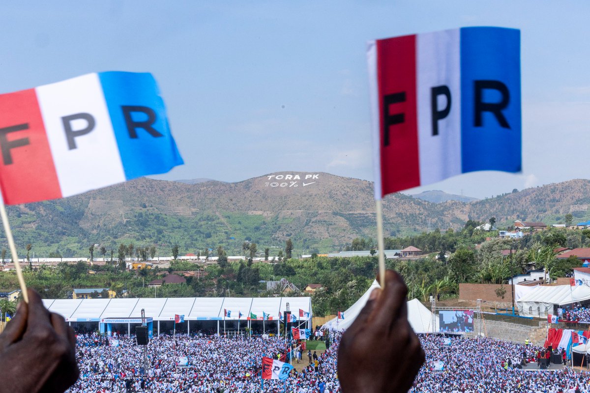 NewTimesRwanda's tweet photo. PHOTOS: Incumbent President #Kagame of RPF Inkotanyi campaigned in Karongi, western #Rwanda, at a highly attended rally on Sunday.

First Lady Jeannette Kagame and senior party cadres also attended the rally.

📸: @MugwizaO /TNT https://t.co/kEdpqPQiZE