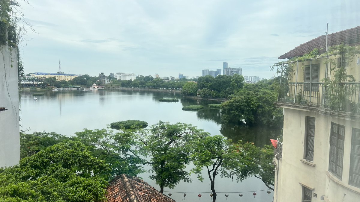 Phạm Hà tweet media