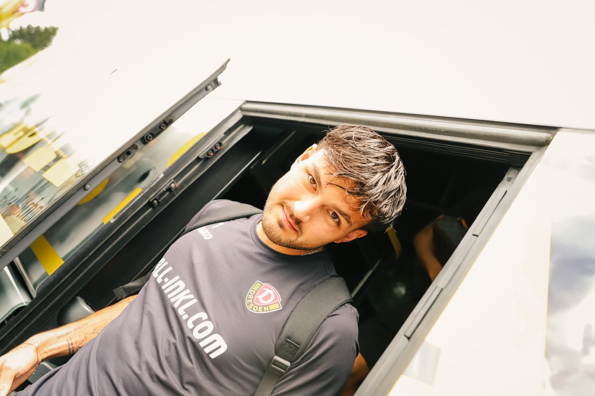 DynamoDresden's tweet photo. Hallo aus Neusalza-Spremberg! 👋 #FSVSGD #sgd1953 https://t.co/Ru9jYtI7hk
