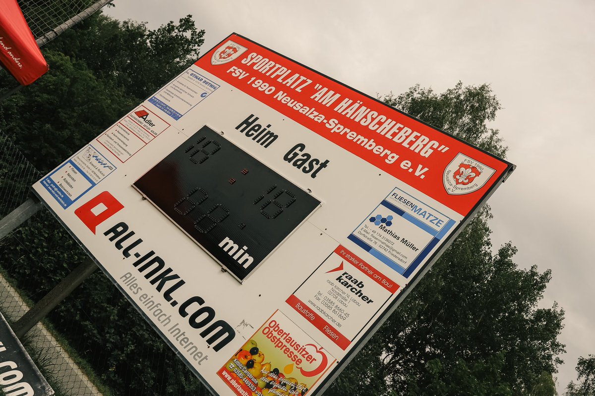 DynamoDresden's tweet photo. Hallo aus Neusalza-Spremberg! 👋 #FSVSGD #sgd1953 https://t.co/Ru9jYtI7hk