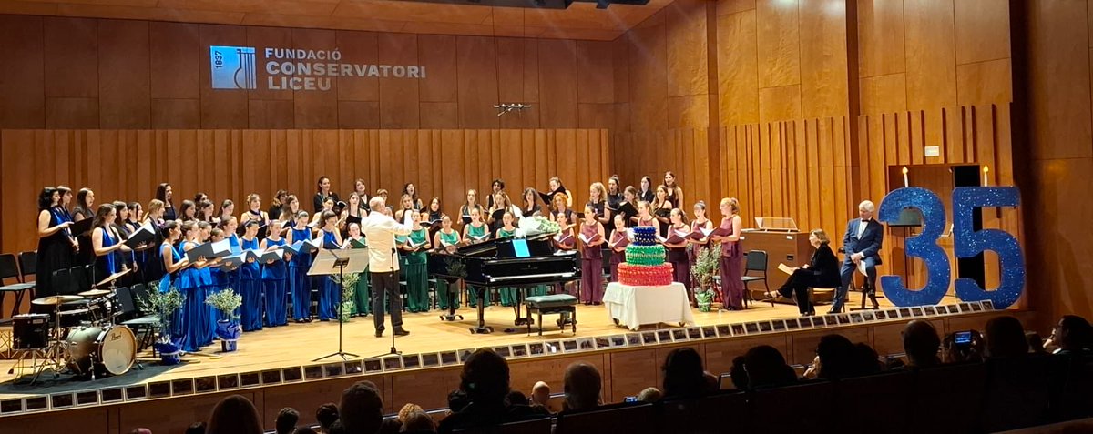 Magnífic concert de 35è aniversari, ahir, a l’Auditori Conservatori Liceu. Tornem el 9 d’octubre al  Palau! No hi falteu!