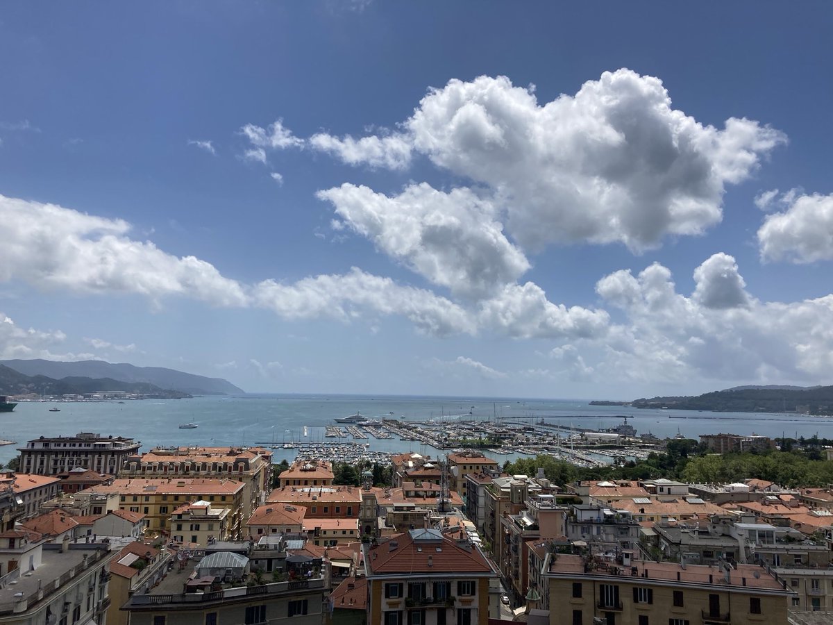 Staying in La Spezia today enjoying the sunshine. Climbed up to Castello di San Giorgio and took in amazing views of the city and its port. ☀️ 🇮🇹
