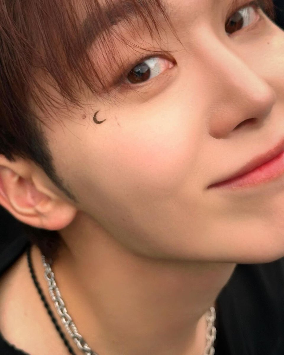 Seungkwan. tweet media