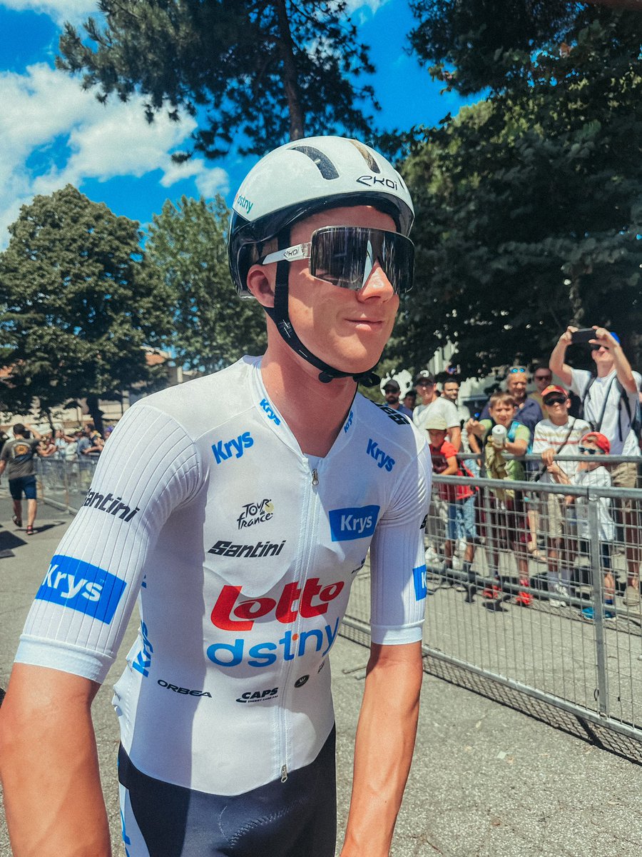 lottocycling_'s tweet photo. 🇫🇷 #TDF2024

🎙️ @maximvangils “I hope to really take the white jersey today, and then maybe I can keep it for some days. I don’t really like short steep climbs, but I’m quite good at it. I hope to feel well today.” https://t.co/1SFm42xKMG