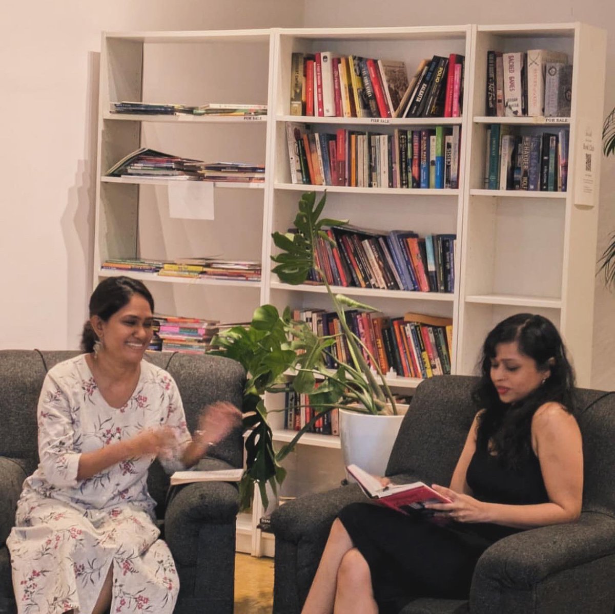 papercheesecake's tweet photo. A month since 'Summer of Then' came out. Images from a reading & a chat on a very very rainy evening at Prose, Goa. The book is available at bookstores and online. Do buy, read and give it some love. #SummerofThen @PenguinIndia @JacarandaLit @jayapriya88 @RadhikaShah97 https://t.co/8Tkj69kQQT