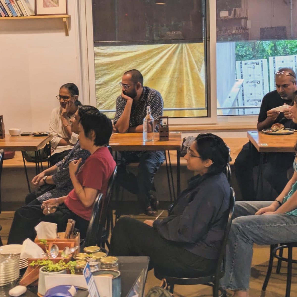papercheesecake's tweet photo. A month since 'Summer of Then' came out. Images from a reading & a chat on a very very rainy evening at Prose, Goa. The book is available at bookstores and online. Do buy, read and give it some love. #SummerofThen @PenguinIndia @JacarandaLit @jayapriya88 @RadhikaShah97 https://t.co/8Tkj69kQQT