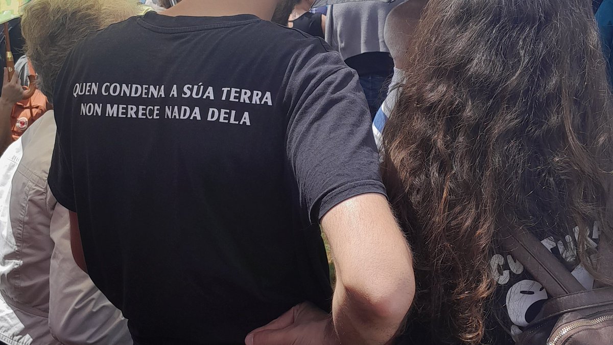 #AltriNON 
"As persoas que vivimos nesta terra non lles importamos nada"