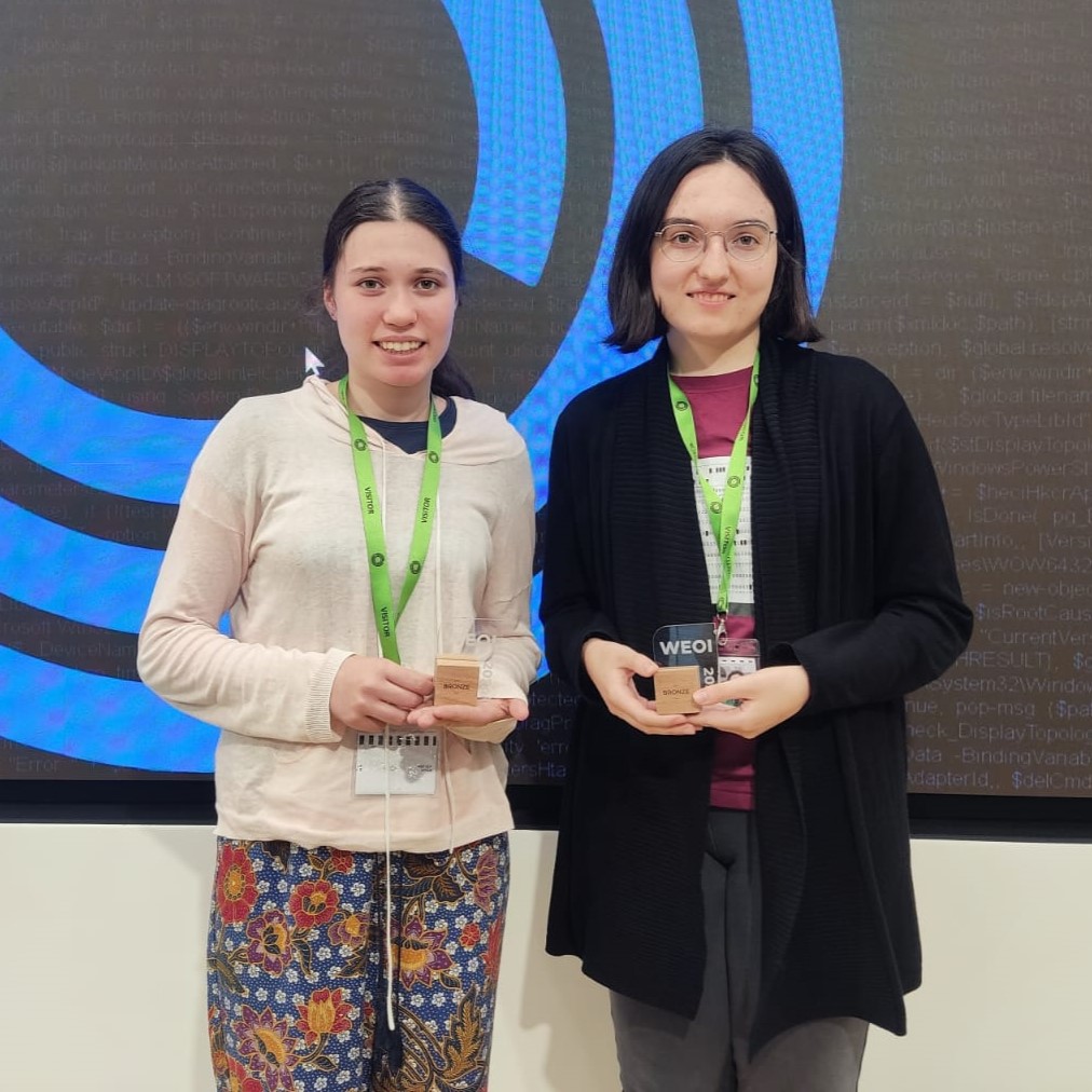Muchas felicidades Eulàlia y Ariadna por la medalla de bronce en la WEOI🥉🥉¡Sois unas cracks!