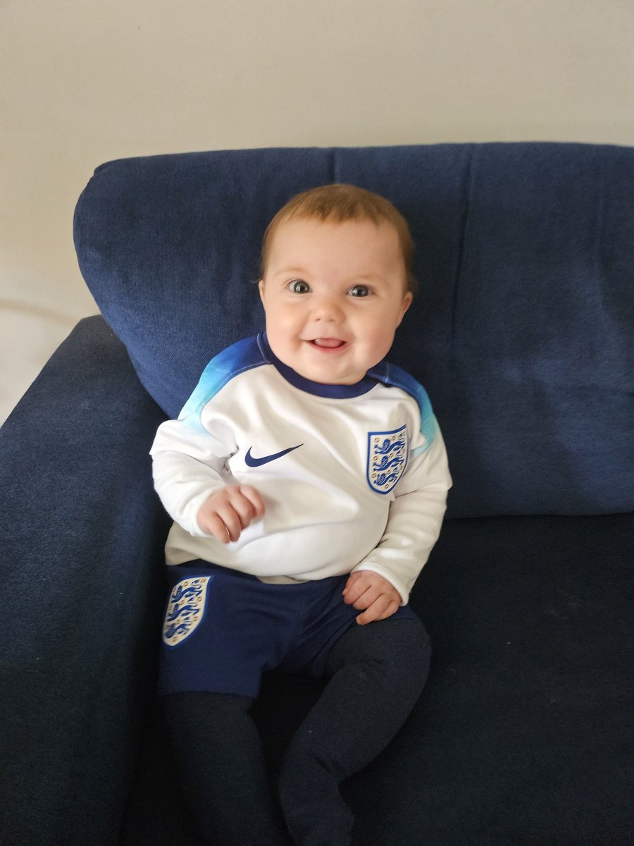 rob22smith's tweet photo. Faye #SSNThreeLions https://t.co/L1ltorqYi7
